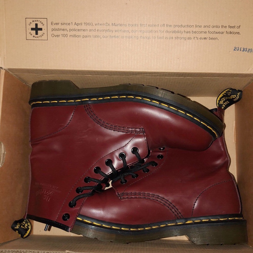 PRICE DROP🥳🎉!!! Cherry Red Doc Martens